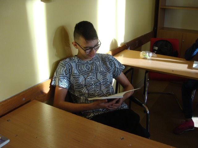„Przerwa na czytanie” w szkole w Ostrowie - Obrazek 11