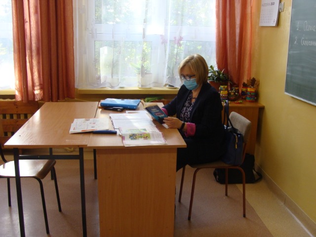 „Przerwa na czytanie” w szkole w Ostrowie - Obrazek 17